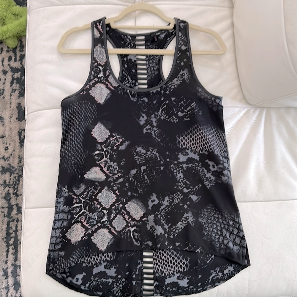 Black/grey/pink snakeskin looking tank. Faux leather trim , high/low hem, XS
